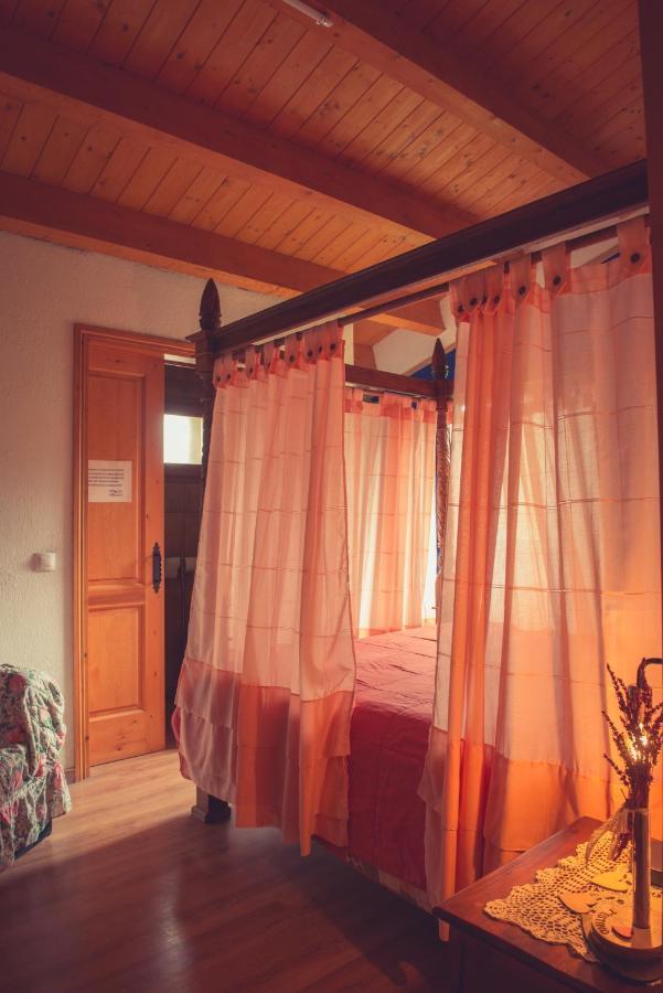 Complex Rural Can Caubet Берга Екстериор снимка