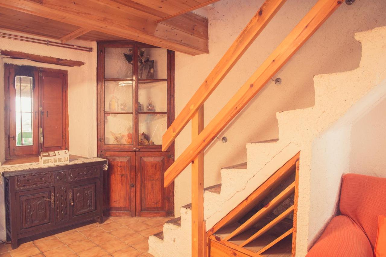 Complex Rural Can Caubet Берга Екстериор снимка