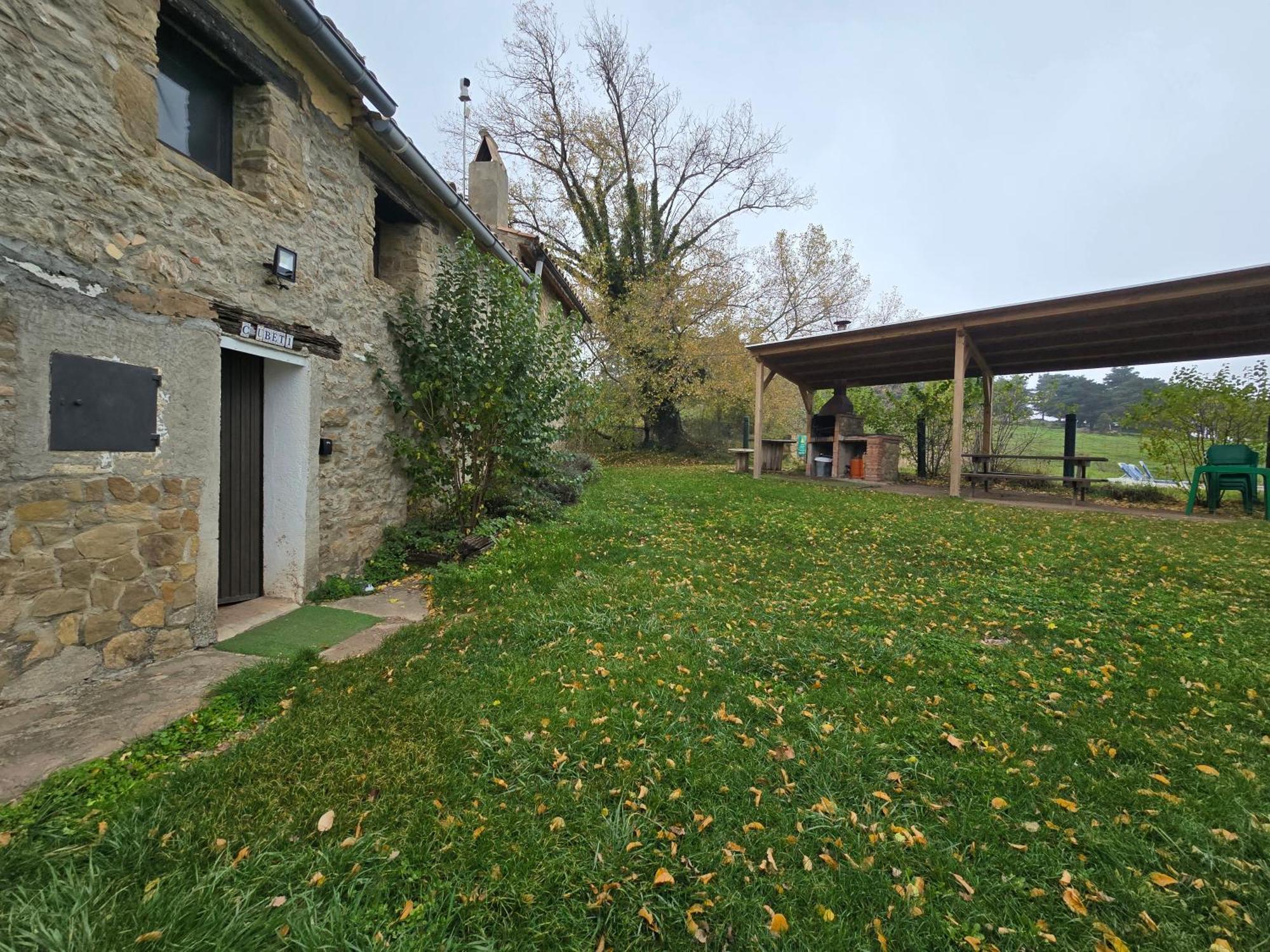 Complex Rural Can Caubet Берга Екстериор снимка